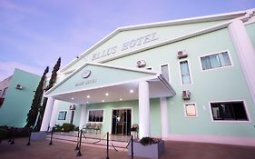 Ellus Hotel
